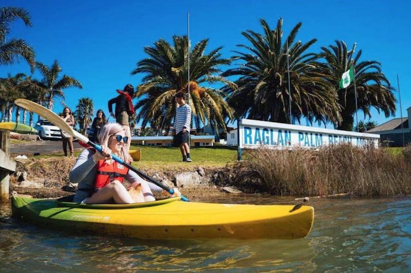 Raglan Palm Beach Motel Εξωτερικό φωτογραφία