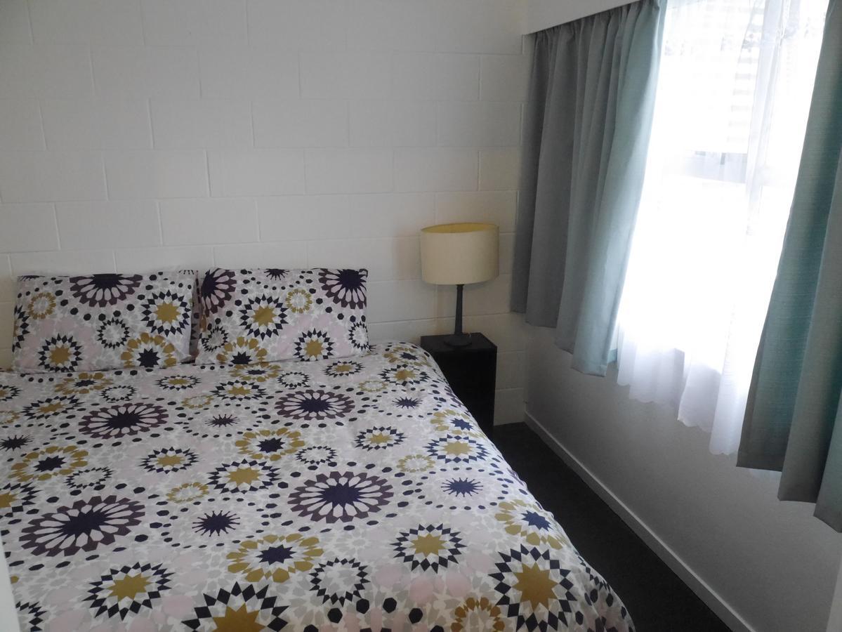 Raglan Palm Beach Motel Εξωτερικό φωτογραφία