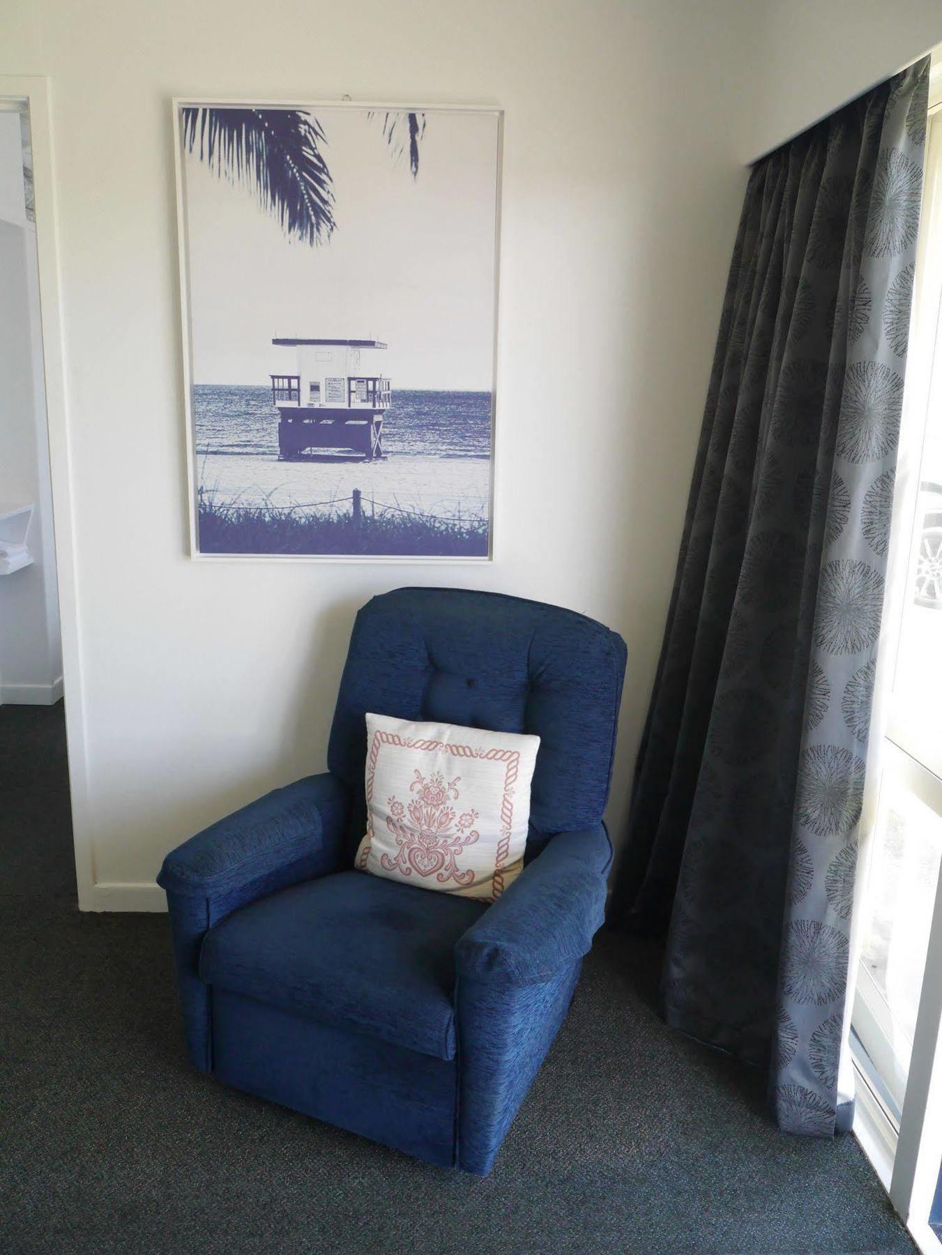 Raglan Palm Beach Motel Εξωτερικό φωτογραφία